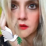 Mariana Bernard - Facebook