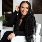 Arianna Marie Blanks - @ariannamarie_hairstylist - Instagram