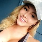 Marie Darnell - @clenchyclenchy08 - Instagram
