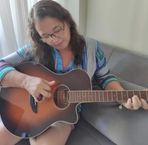 Marie Lemos - Facebook