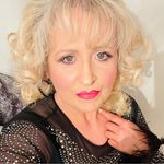 Anne-Marie McNulty - @annemariestyle - Instagram