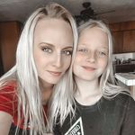 Niki Marie Strain - @tribe.of.mine - Instagram
