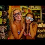 Marilyn Caves - @marilyncaves - Instagram