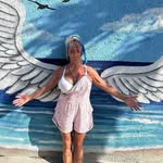 Marilyn Pyne - @marilyntrippyhippy - Instagram