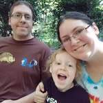 Marilyn Pearce - @mamahoneypup - Instagram