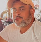 Mario Lora - Facebook