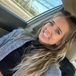 Marissa Lowery - @ayeitsriss - Instagram