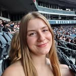Marissa Meyer - @marissalmeyer - Instagram