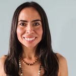 Maritere Lopez - @utsaha.yogi - Instagram