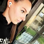Mariya Hansen - Facebook