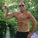 Mark Dewolf - @madfarkeldog - Instagram