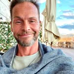 Mark Dowe - @markdowe.yoga - Instagram