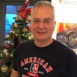 Mark Dragan Welsh - @phucmotphat - Instagram