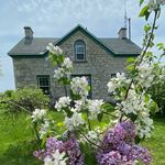 Martha Larkin and Mark Groen - @largrofarm - Instagram
