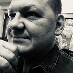 Mark Pelzer - @markfur - Instagram