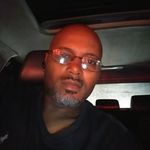 Mark Tomlin - @2pacizback - Instagram