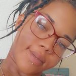 Markita Roberts - @cosmobykita - Instagram
