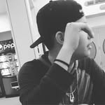 Marshall Holmes - @carry_me_holmes - Instagram