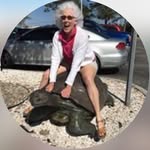 Martha Abrams - @marthaact27 - Instagram