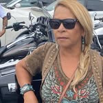 Martha Mireles - @mm121065 - Instagram