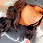 Martina Baker - @naturalbeauty_111394 - Instagram