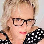 Martina Schuster - @mschuster64 - Instagram