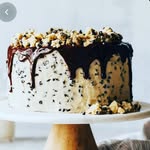 Mary Lasso Cakes - @berrylasso95 - Instagram