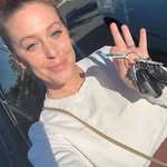 @maryleaf122 - Instagram