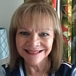 Mary Mangold - @fourdogsandafatcat - Instagram