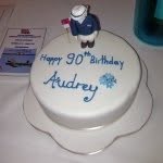 Mary Mantle - @allaboutthecake - Instagram