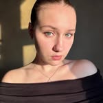 Mary Plaisted - @kewlyhony - Instagram