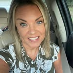 Mary Elizabeth - @maryredwine - Instagram
