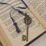 Mary Stricker - @maremarksbookmarks - Instagram