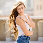 Mary Tweedy Photography - @marytweedy_seniors - Instagram