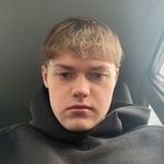@mattsharplesss - Instagram