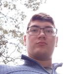 Matthew Bernardi - @pineapplef.7 - Instagram