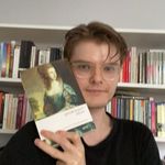 Matthew Mansell - @readingbookswithyou - Instagram