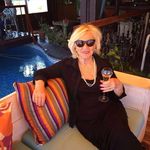 Maureen Crow - @maureen.crow.543 - Instagram