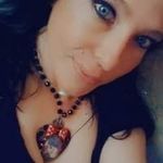 Maureen Lambert - @legsie77 - Instagram