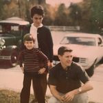 Maureen Keefe Malcolm - @auntiechianti - Instagram