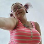 Maureen Humphrey - @maureendories - Instagram
