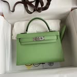 Mavis Sears - @lianpenggang693193 - Instagram