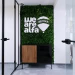 RE/MAX Alfa Budapest - @remaxalfa.budapest - Instagram