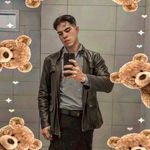 Max Escobar - @maxecito_18 - Instagram