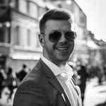 Max Malloy - Wedding Photographer Ireland - @maxmalloyweddings - Instagram