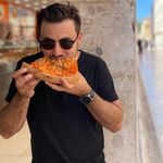 Max Nowak - @maxlateshow - Instagram