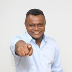 Max Roberto - Facebook