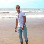 @max_starr - Instagram