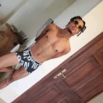 Maxi Smith - @maxismith752 - Instagram