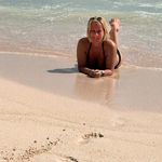 Maxine Bates - @macca2204 - Instagram